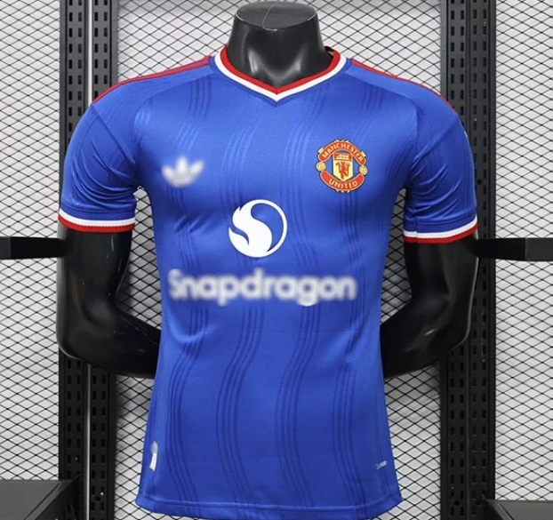 Γιουναιντεντ 4 Custom 2026/27