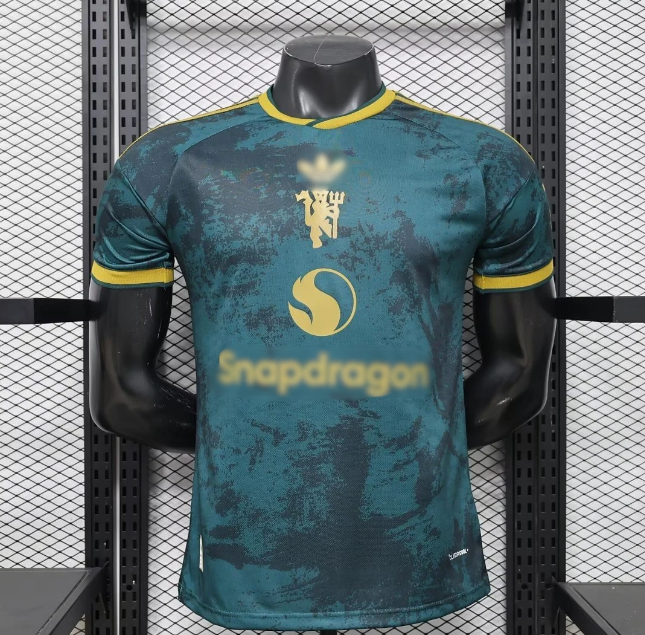 Γιουναιντεντ 6 Custom 2026/27