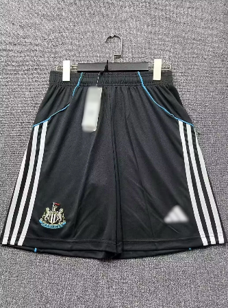 Σορτσάκι ΝιούΚαστλ 2026/27 Custom