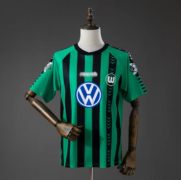 Βόλφσμπουργκ (RETRO 95/96 Away) Custom