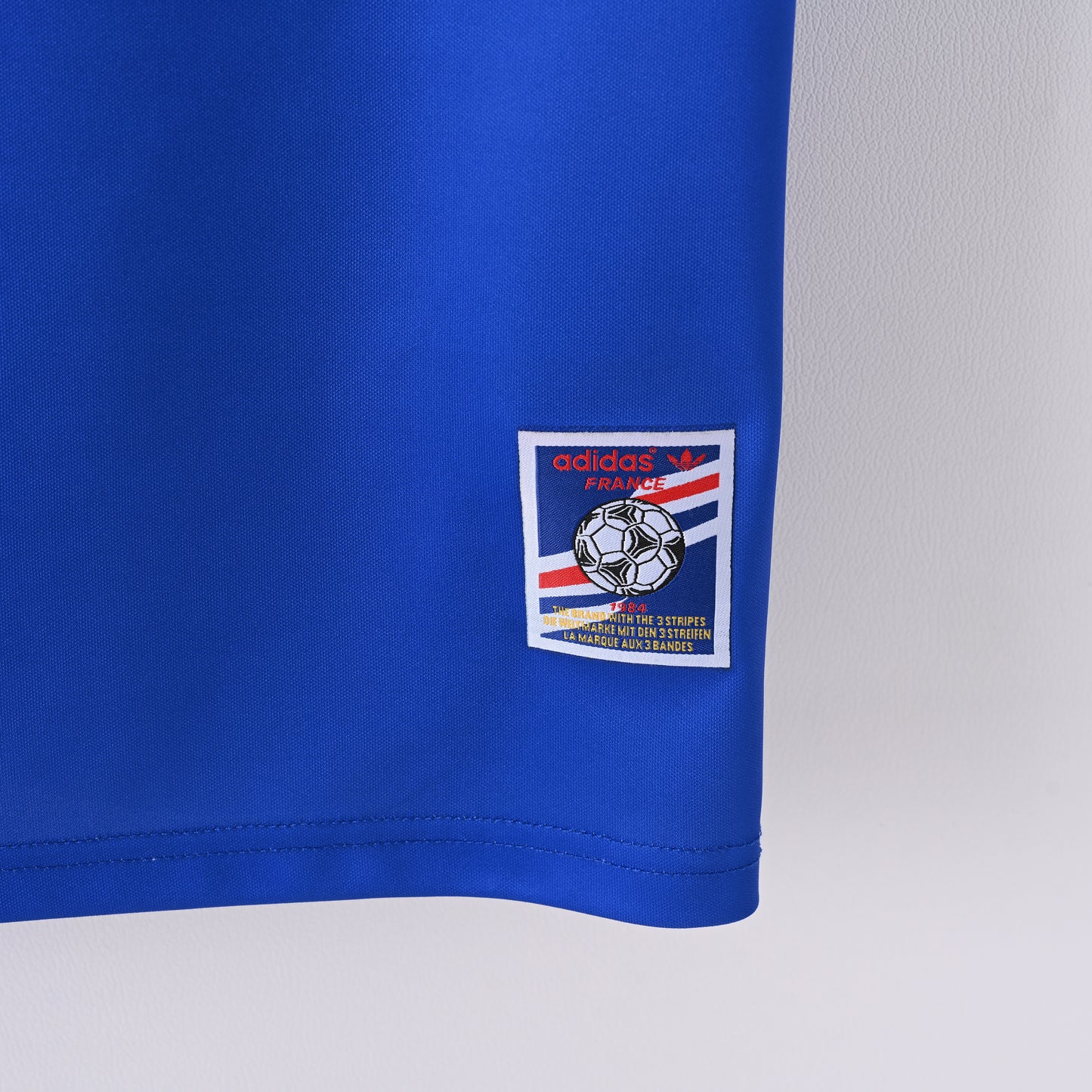 🔵⚪🔴Φανέλα France 1984 Retro Jersey – Platini’s Triumph
