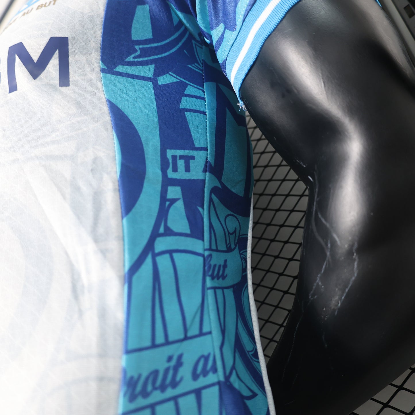 ⚪⚫ Maillot Domicile Juventus Rose Pulse Stripes Edition 