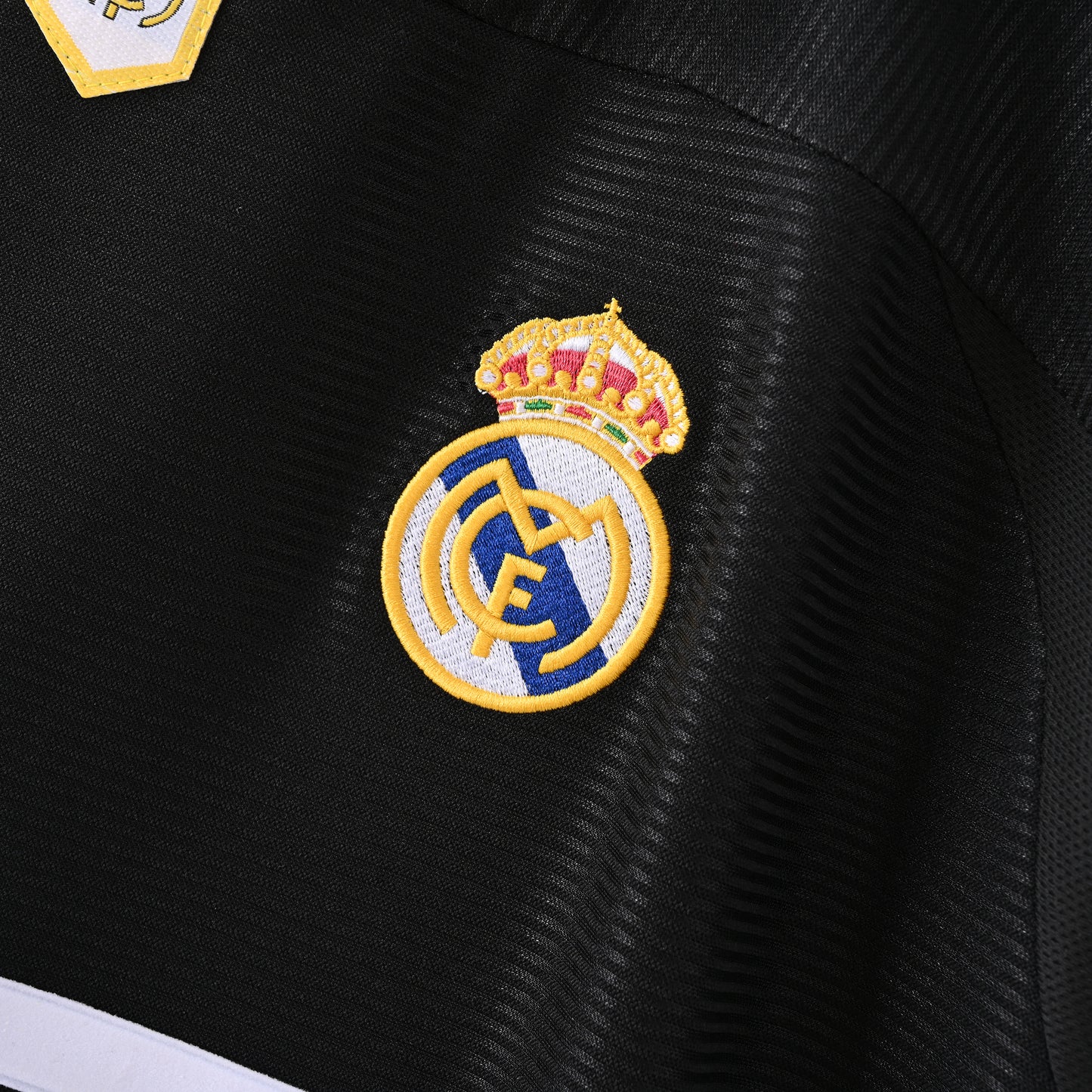 ⚫🟡 Φανέλα Real Madrid 1998-99 Away Jersey – The TEKA Legacy