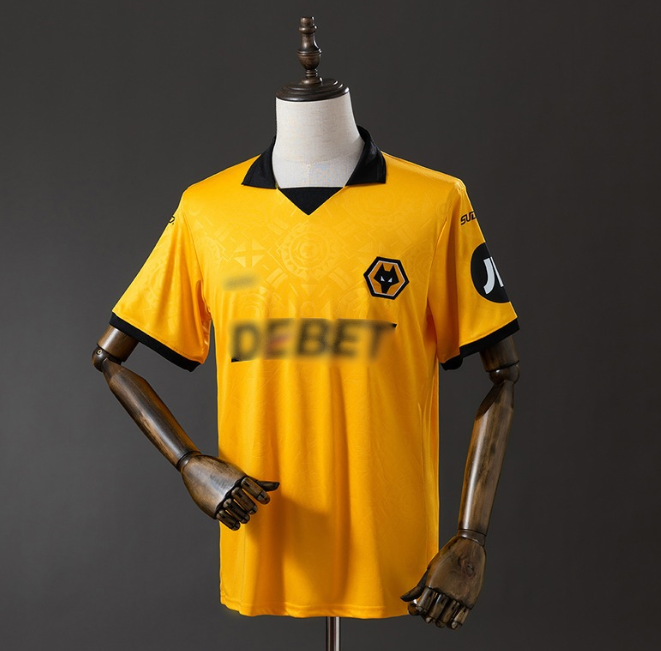 Γούλβς 1 Custom 2026