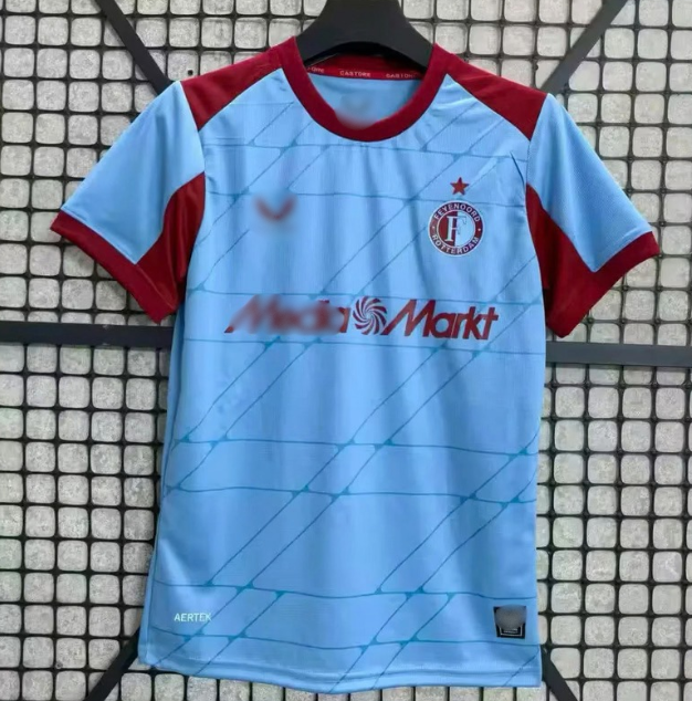 Φέγενορντ 4 Custom 2026