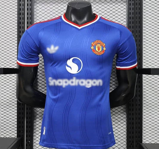 Γιουναιντεντ 4 Custom 2026/27