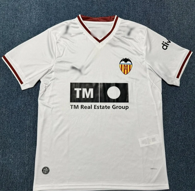 Βαλένθια 2 Custom 2026/27