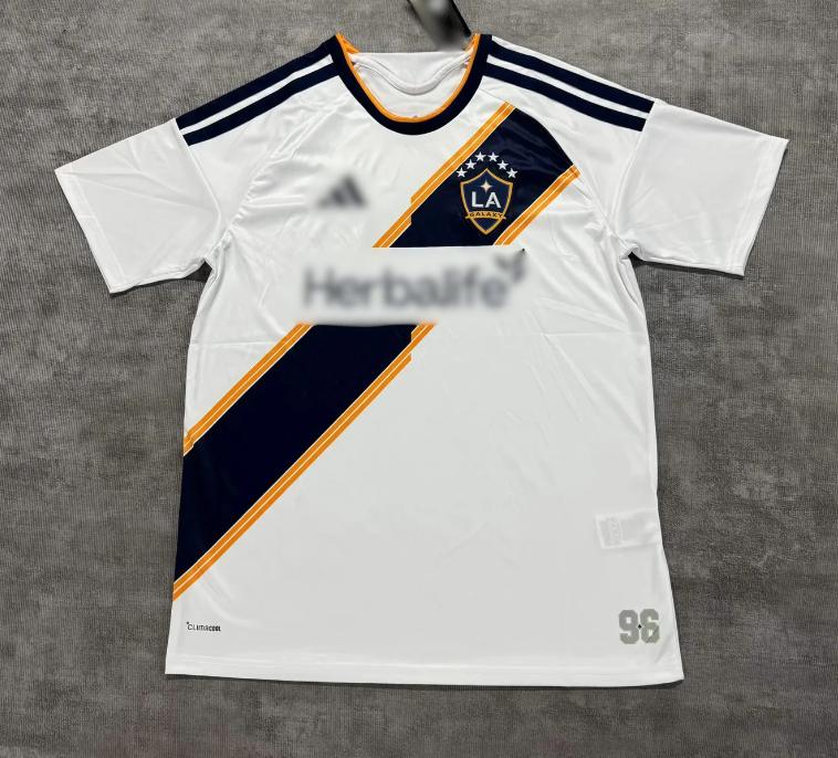Λ.Α. Γκάλαξι Custom 2026/27