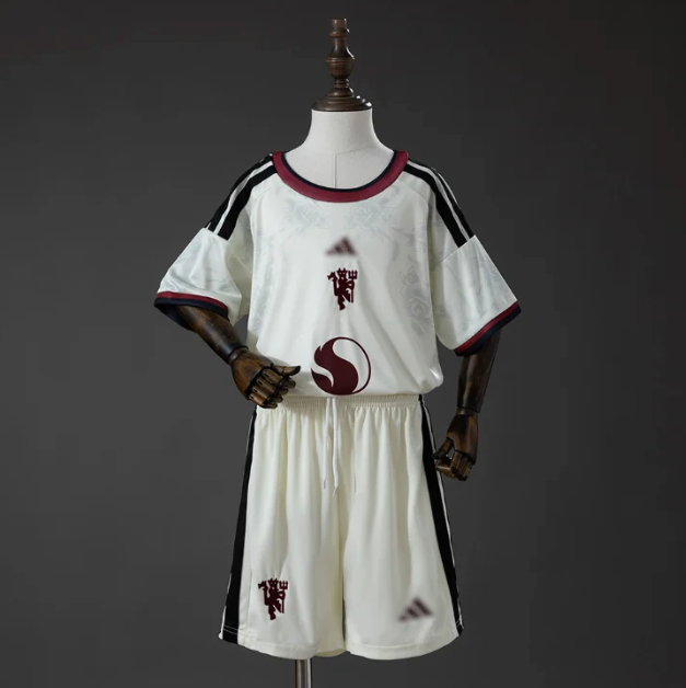 Kid Set Μάντσεστερ Γιουνάιτεντ Εκτός 2026/27 Custom