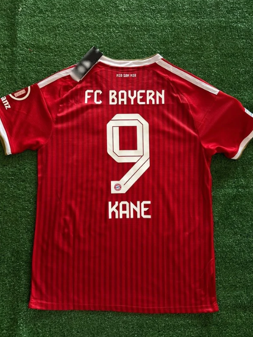 Μπάγερν Εντός 2026/27 ( KANE 9 + PATCH CHAMPIONS LEAGUE ) Custom