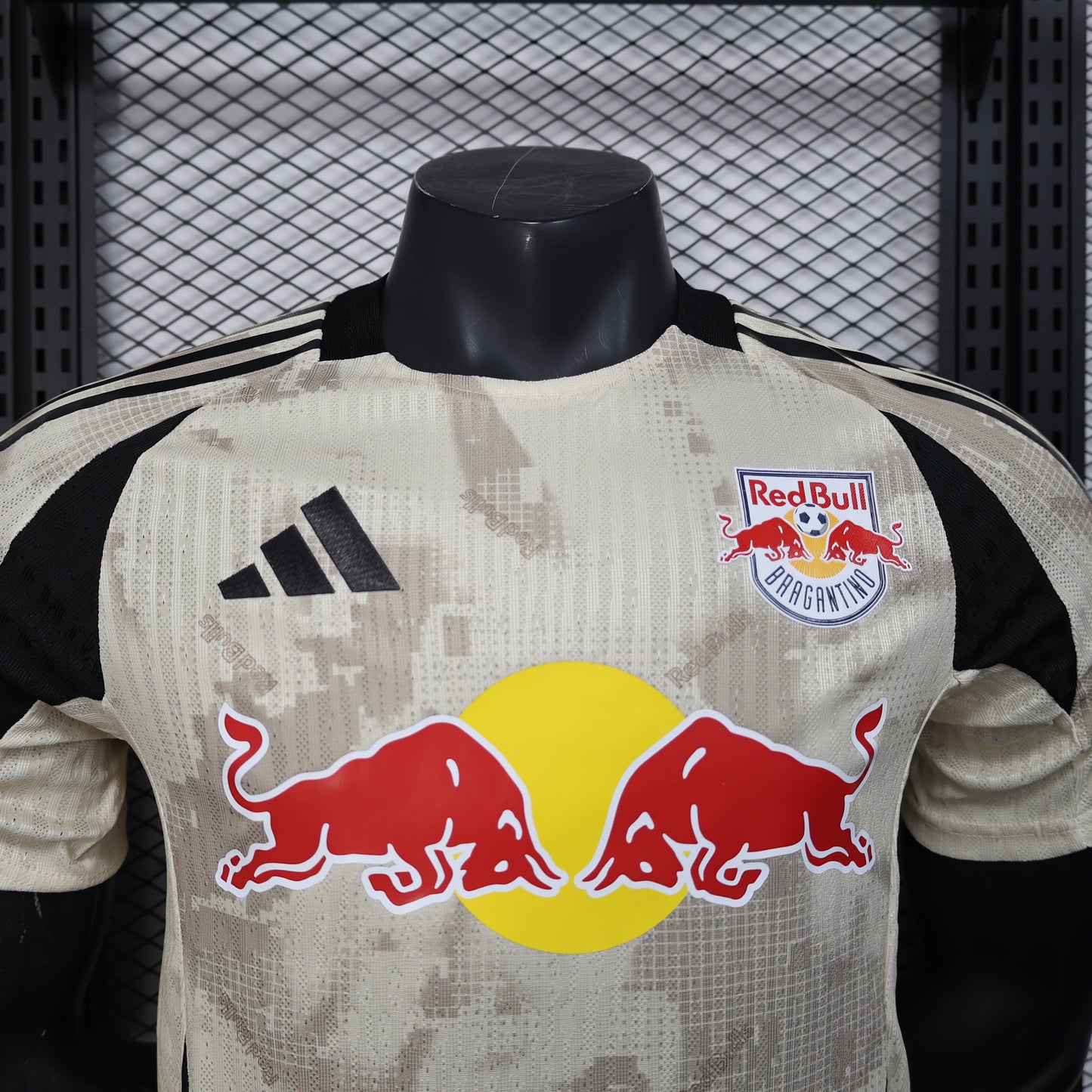 ⚪️ Φανέλα RB Leipzig Away Urban Charge Editio