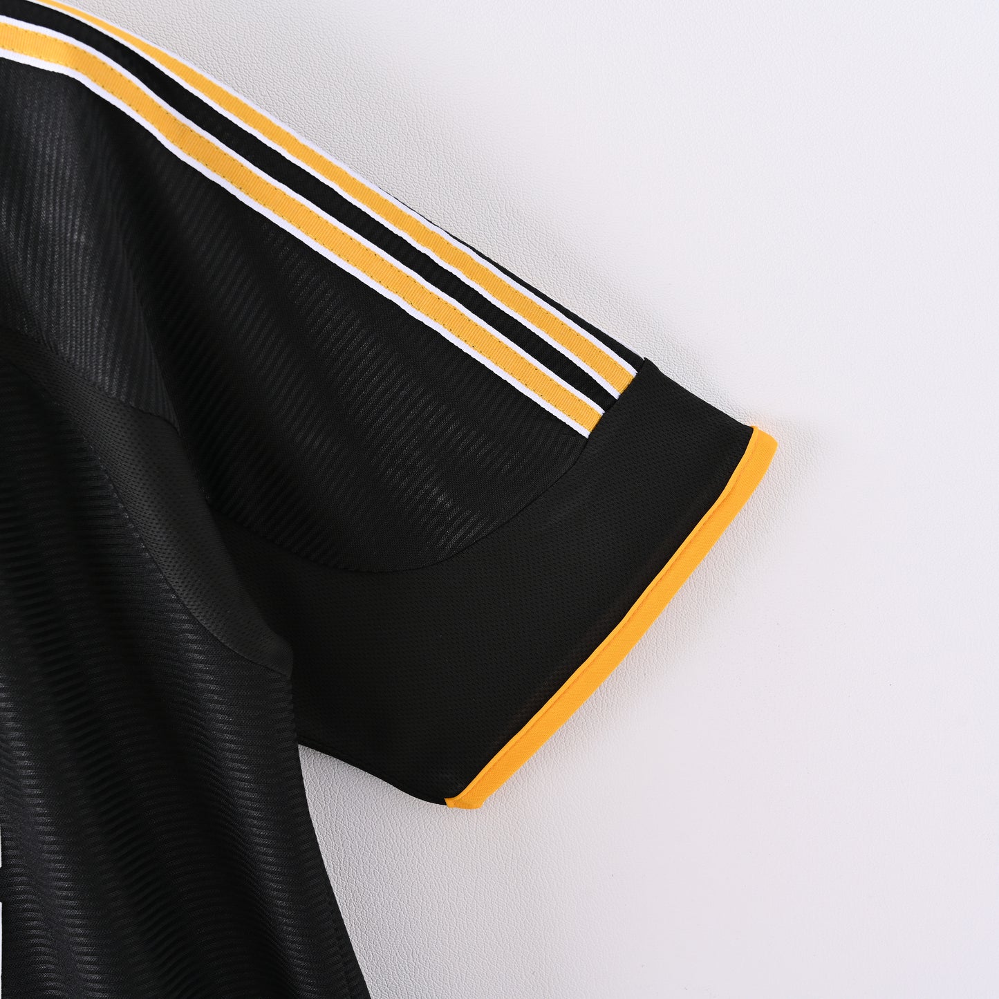 ⚫🟡 Φανέλα Real Madrid 1998-99 Away Jersey – The TEKA Legacy