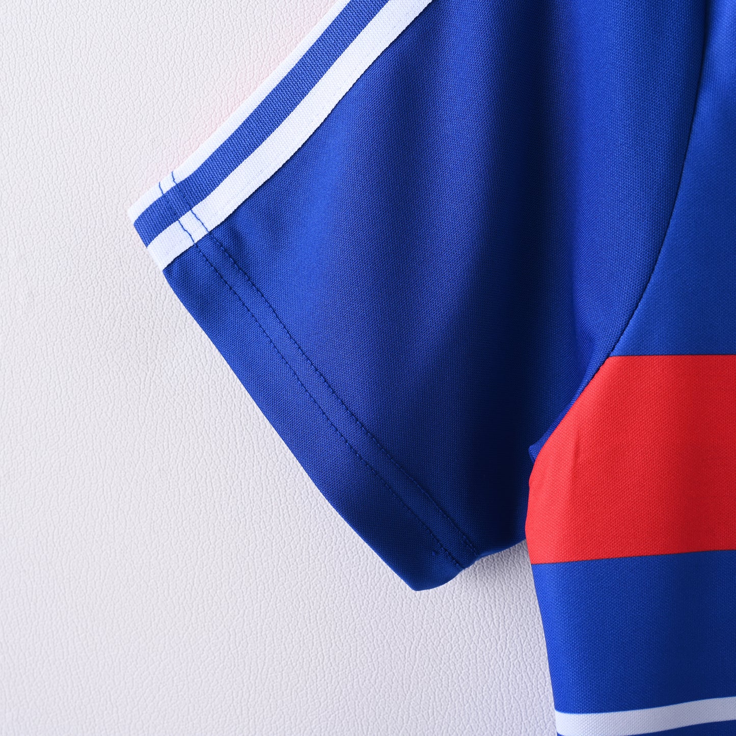 🔵⚪🔴Φανέλα France 1984 Retro Jersey – Platini’s Triumph