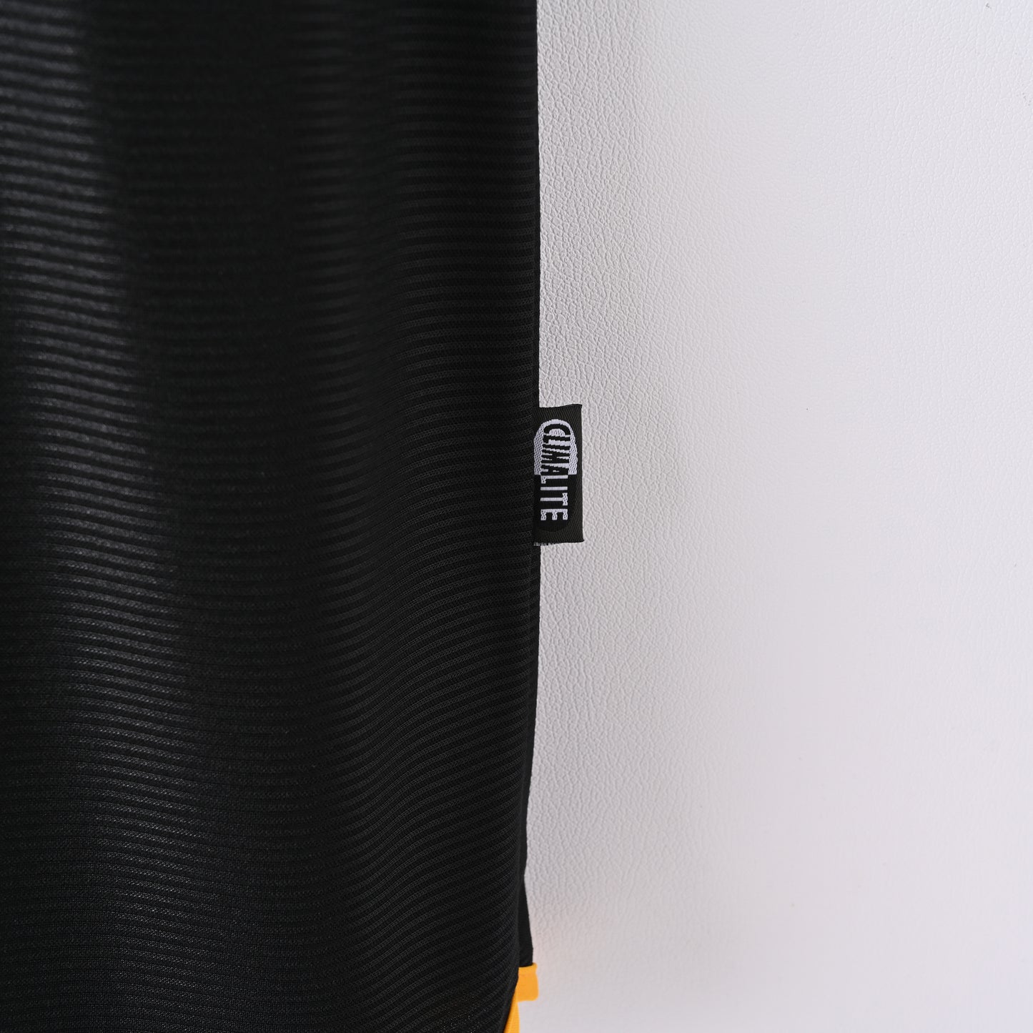 ⚫🟡 Φανέλα Real Madrid 1998-99 Away Jersey – The TEKA Legacy